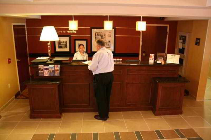 Hampton Inn Reading/Wyomissing Interior photo